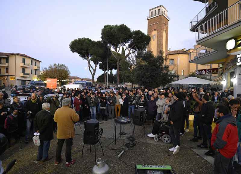 Nomadi, Marino ha un piano strategico. “O lavorano o se ne vanno. Via i campi”