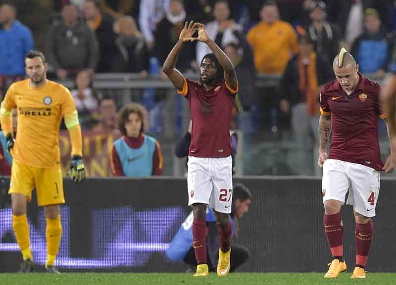 Tutti in piedi per Totti. Doppio Pjanic: è 4-2 Tutti in piedi per Totti. Doppio Pjanic: è 4-2