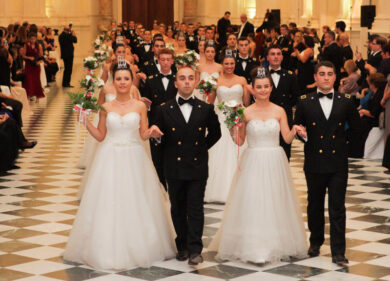 Smartphone e valzer. Le debuttanti 2.0