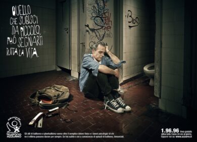 Telefono Azzurro contro il bullismo: la campagna firmata Armando Testa