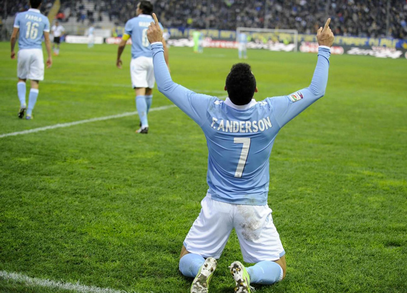 Mauri spegne il Parma. La Lazio torna a vincere