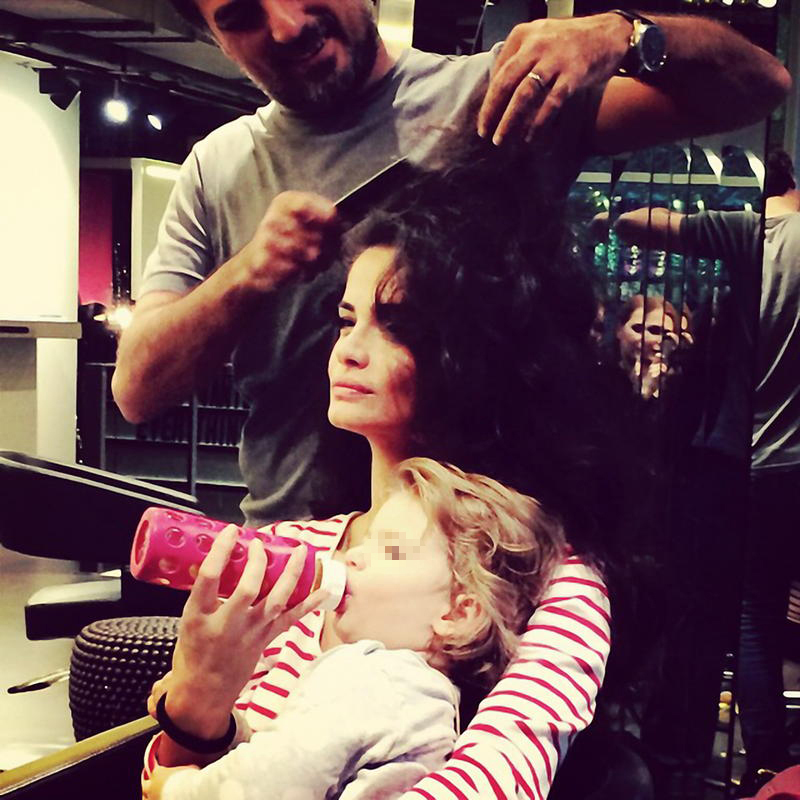 Allattare in pubblico. La polemica in Italia. Di’ la tua