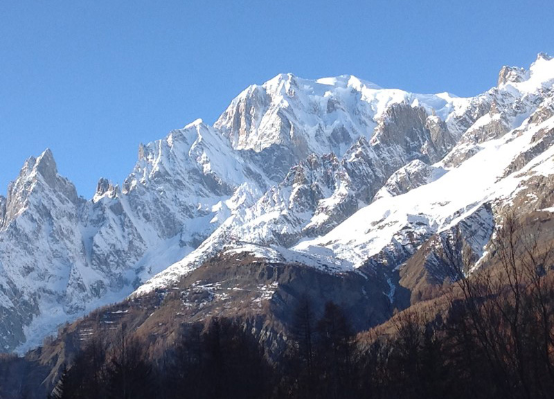 Courmayeur al via la stagione in attesa della neve Courmayeur al via la stagione in attesa della neve