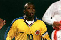 Minacce di morte a Faustino Asprilla. “Lascio casa mia” Minacce di morte a Faustino Asprilla. “Lascio casa mia”