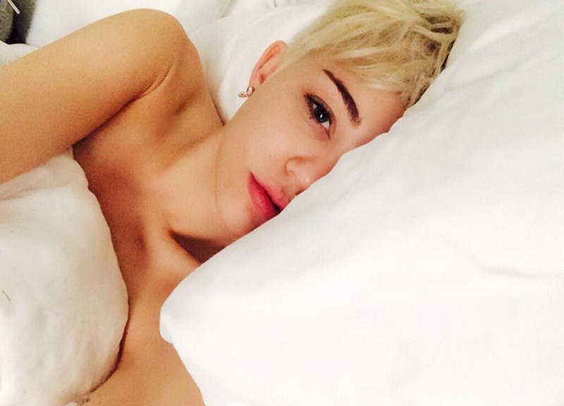 Camera tech-free e un buon libro. I rimedi contro l’insonnia Camera tech-free e un buon libro. I rimedi contro l’insonnia