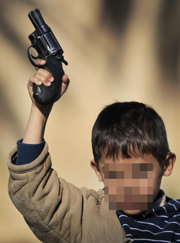 Scandalo bambini-soldato. Reclutati… al Sistina