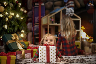 Natale, shopping solidale. Ecco i regali che fanno bene