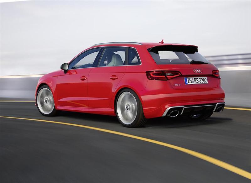 La nuova Audi RS 3 Sportback da 0 a 100 km/h in 4,3 secondi La nuova Audi RS 3 Sportback da 0 a 100 km/h in 4,3 secondi