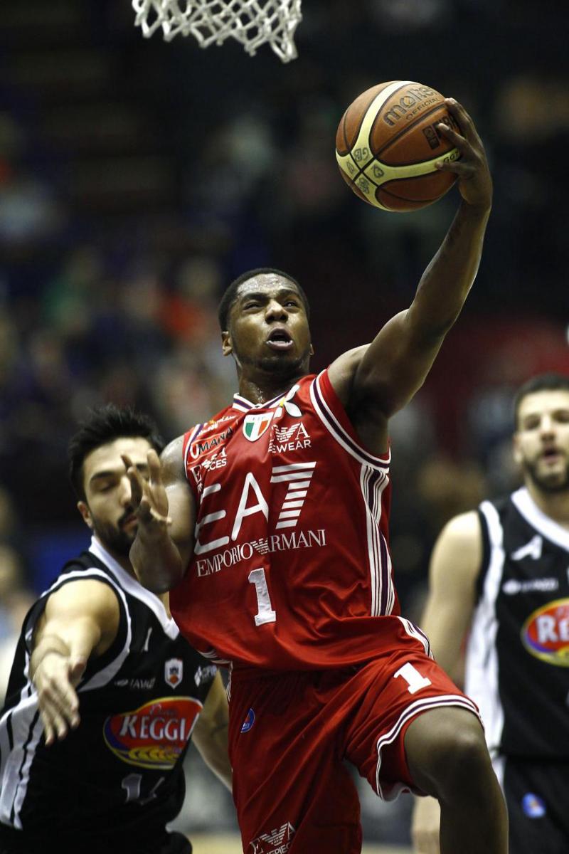 Ragland e Gentile riportano l’Olimpia Milano in vetta alla classifica Ragland e Gentile riportano l’Olimpia Milano in vetta alla classifica