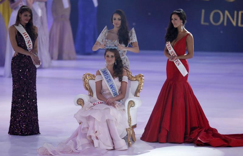 Miss Mondo: incoronata la 22enne sudafricana Rolene Strauss Miss Mondo: incoronata la 22enne sudafricana Rolene Strauss