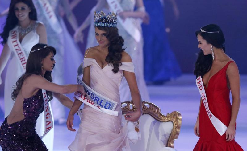 Miss Mondo: incoronata la 22enne sudafricana Rolene Strauss Miss Mondo: incoronata la 22enne sudafricana Rolene Strauss