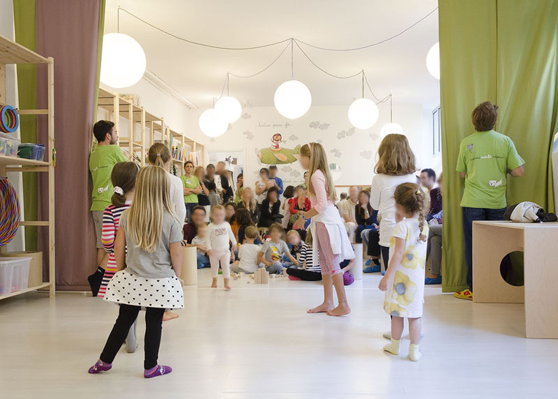 Quando il con-te-sto è fatto di bambini. A Milano lo spazio (che mancava) per le famiglie Quando il con-te-sto è fatto di bambini. A Milano lo spazio (che mancava) per le famiglie