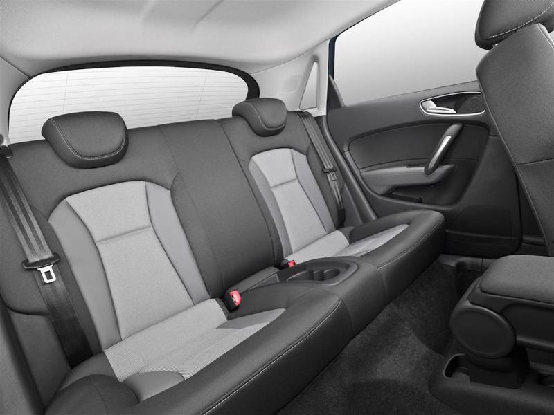 Audi A1 e Audi A1 Sportback: una grande idea in versione compatta Audi A1 e Audi A1 Sportback: una grande idea in versione compatta