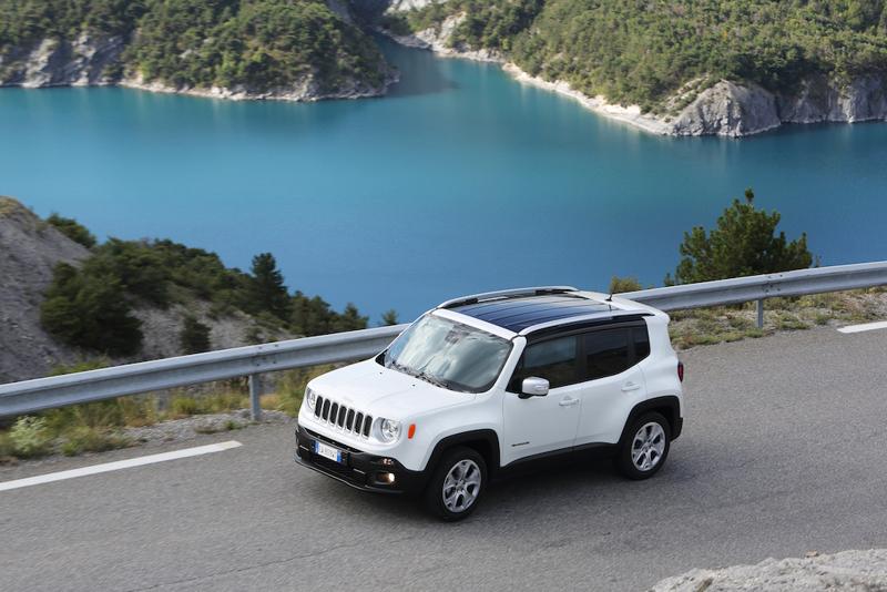 All’asta la Jeep Renegade autografata dai Rolling Stones All’asta la Jeep Renegade autografata dai Rolling Stones