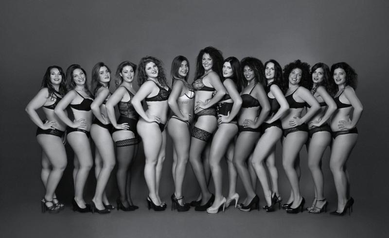 Curvy è bello. Il calendario 2015