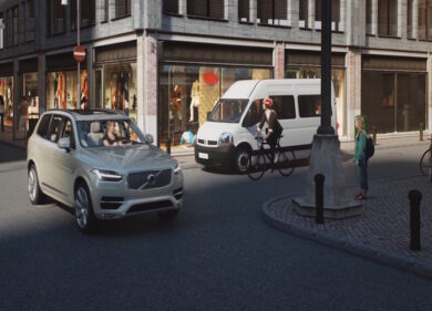 Volvo mette in comunicazione i caschi dei ciclisti con le automobili