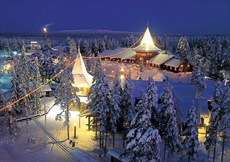 Babbo Natale vive in Finlandia e a volte beve Olut o Sahti, le birre di Natale Babbo Natale vive in Finlandia e a volte beve Olut o Sahti, le birre di Natale