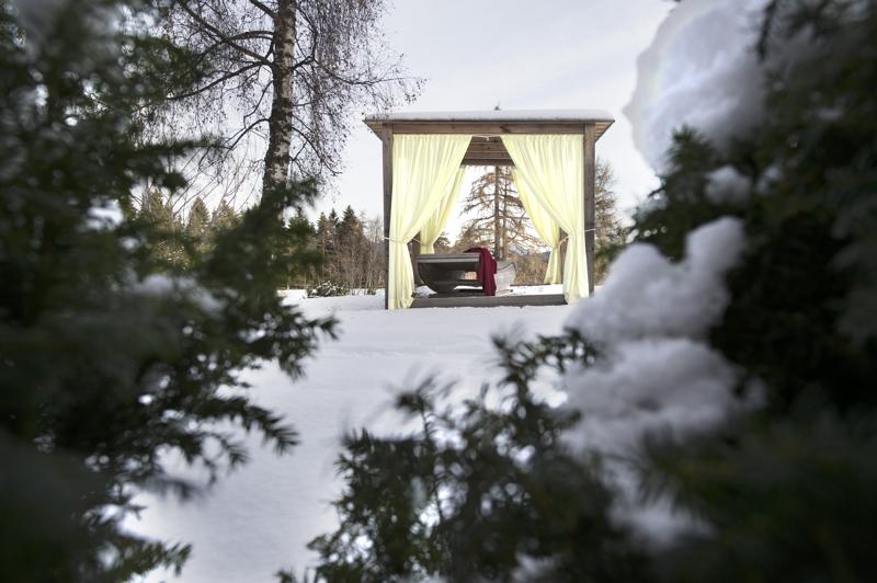 Bagni con latte fresco e miele, Capodanno di bellezza sulle Dolomiti Bagni con latte fresco e miele, Capodanno di bellezza sulle Dolomiti
