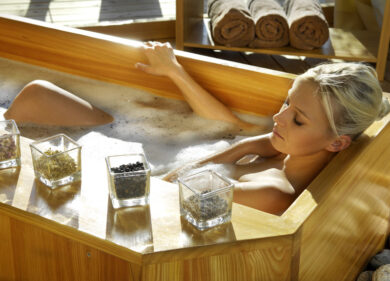 Bagni con latte fresco e miele, Capodanno di bellezza sulle Dolomiti