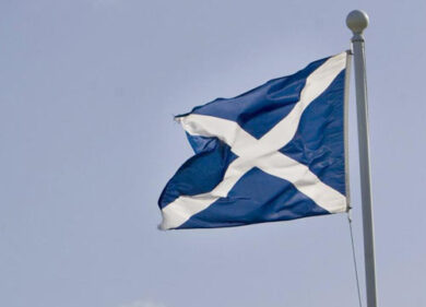 In Scozia volano gli indipendentisti. Labour ko