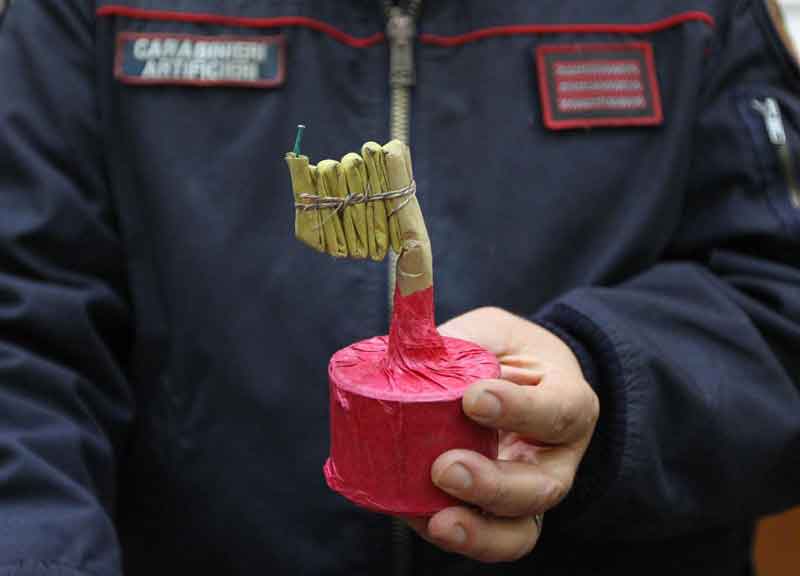 Pronti per la “guerra di Capodanno”. Sequestrata 1 tonnellata di botti proibiti