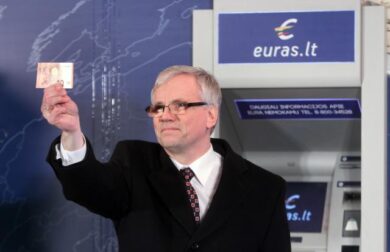 Conti in ordine e crescita al 2,7%. La Lituania entra nell’euro