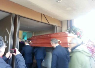 Il Divino Amore è blues. Napul’è, così Roma saluta Pino Daniele