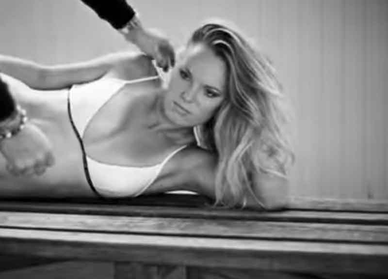 La Wozniacki finisce in mutande… “meglio Cristiano Ronaldo” La Wozniacki finisce in mutande… “meglio Cristiano Ronaldo”