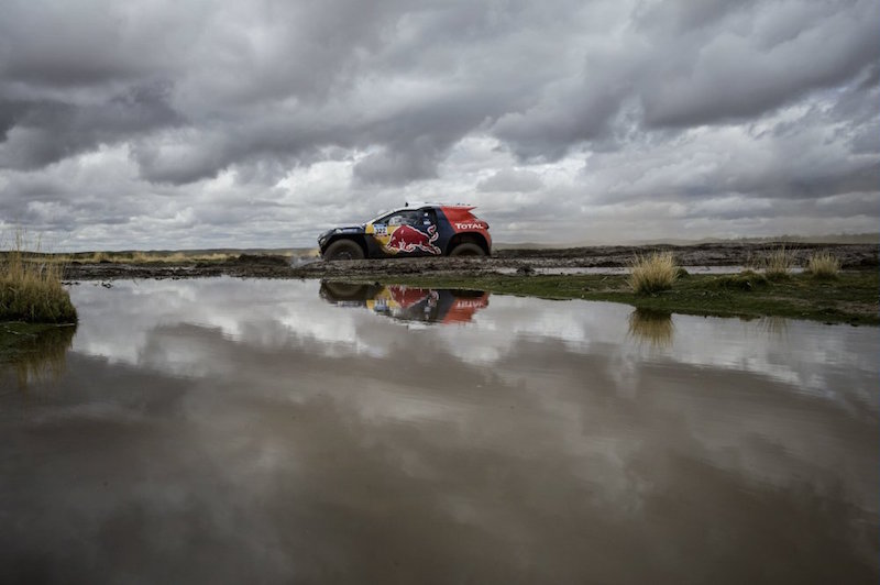Dakar 2015: Bolivia burrascosa per la Peugeot 2008 DKR