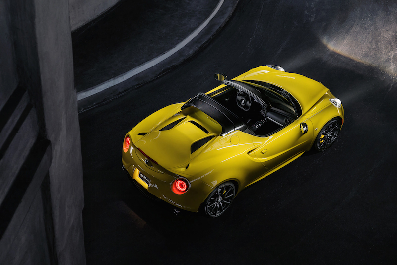 Alfa Romeo 4C Spider lo stile italiano in passerella  a Detroit