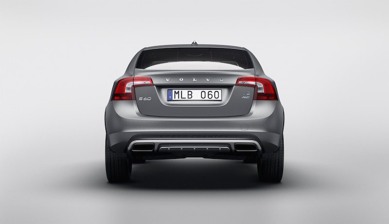 Detroit 2015: Volvo S60 Cross Country la berlina si fa muscolosa