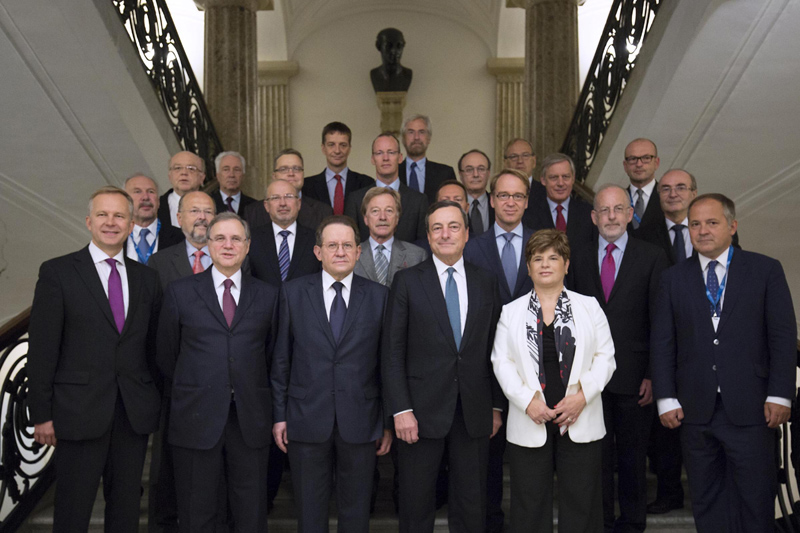 Bce/ L’aiuto di Draghi a Renzi. “Spread sotto i 100 punti” Bce/ L’aiuto di Draghi a Renzi. “Spread sotto i 100 punti”