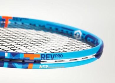 La Sharapova presenta la sua rivoluzionaria racchetta