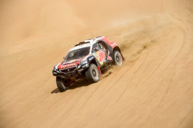 Dakar 2015: Team Peugeot “obbiettivo arrivare a Buenos Aires”