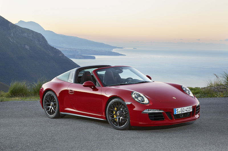 Detroit 2015 : Con 911 Targa 4 GTS e Cayenne Turbo S Porsche inaugura il nuovo anno