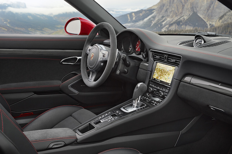 Detroit 2015 : Con 911 Targa 4 GTS e Cayenne Turbo S Porsche inaugura il nuovo anno