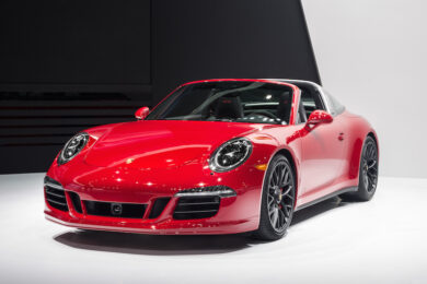 Detroit 2015 : Con 911 Targa 4 GTS e Cayenne Turbo S Porsche inaugura il nuovo anno