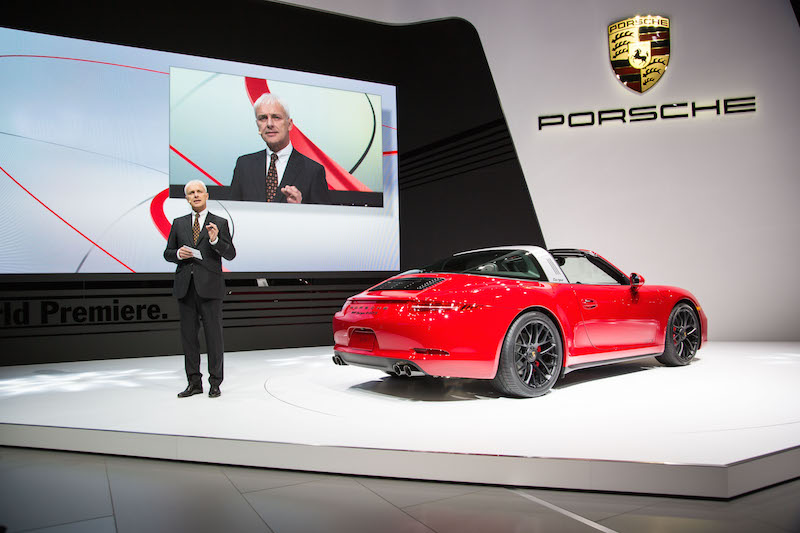 Detroit 2015 : Con 911 Targa 4 GTS e Cayenne Turbo S Porsche inaugura il nuovo anno
