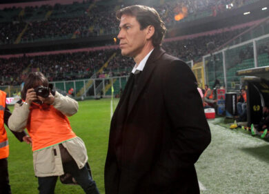 Garcia non molla, la Roma sì: pareggio amaro. Napoli 3°, l’Olimpico inneggia al Vesuvio