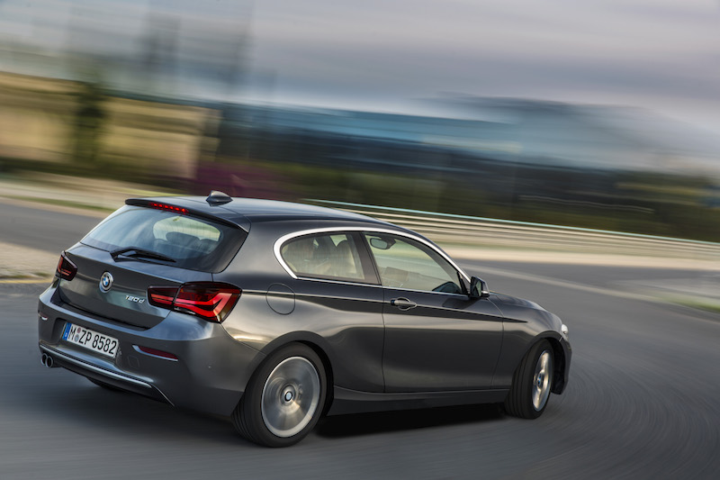 BMW Serie 1: nuovo design inconfondibile e sportivo, ora anche tre cilindri