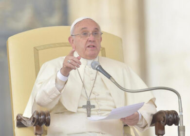 Il Papa: “Stimo i media”. E fa gli auguri all’Agi per i suoi 65 anni