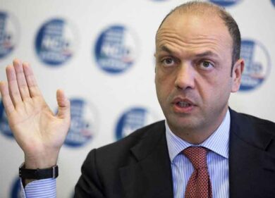 E Alfano non esclude l’ingresso di Berlusconi nel governo