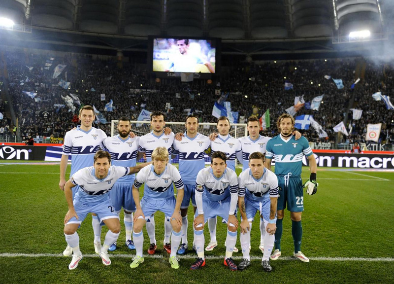Il Milan si illude poi è Lazio show. Calcio horror: dramma Djordjevic, follia Mexes Il Milan si illude poi è Lazio show. Calcio horror: dramma Djordjevic, follia Mexes