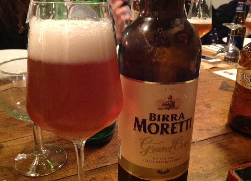 Italianità e tradizione: Birra Moretti rinnova il look Italianità e tradizione: Birra Moretti rinnova il look
