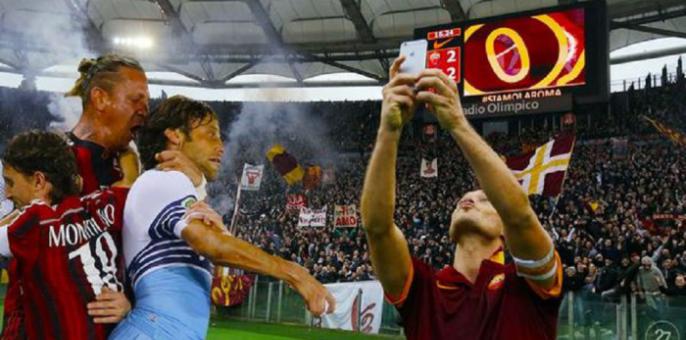 Mexes come Homer, Hulk Hogan e… il web sdrammatizza l’espulsione Mexes come Homer, Hulk Hogan e… il web sdrammatizza l’espulsione
