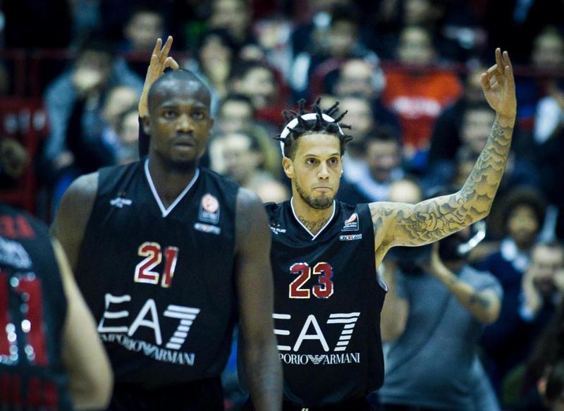 Hackett: “Sogno una chance in Nba”. Super Ragland al Forum Hackett: “Sogno una chance in Nba”. Super Ragland al Forum