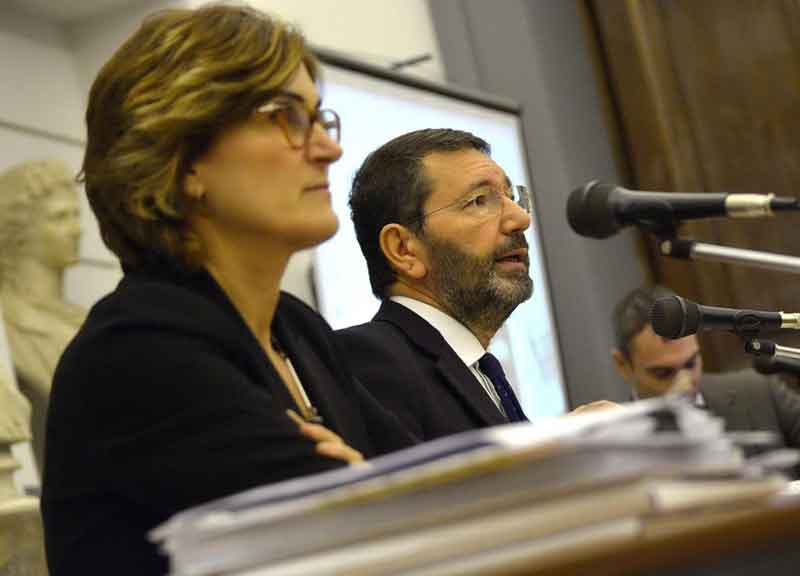 Pd-Marino nuove tensioni. Divisi sul futuro delle spa Pd-Marino nuove tensioni. Divisi sul futuro delle spa
