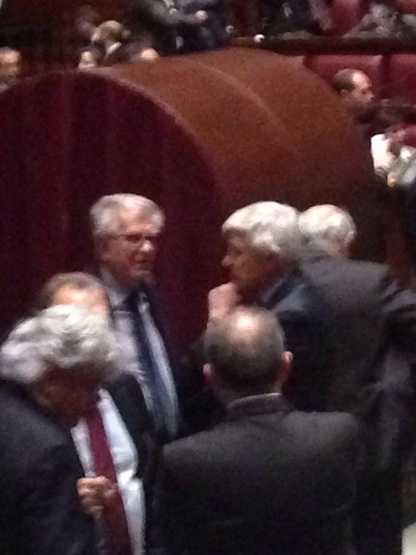 Ma PD e Forza Italia hanno litigato? Non sembra, le foto esclusive di affari