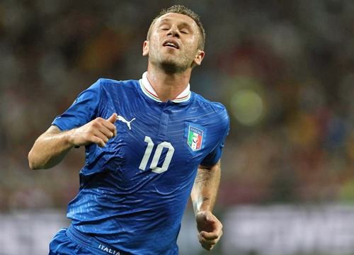 Mancini frena Cassano e spinge per un difensore Mancini frena Cassano e spinge per un difensore