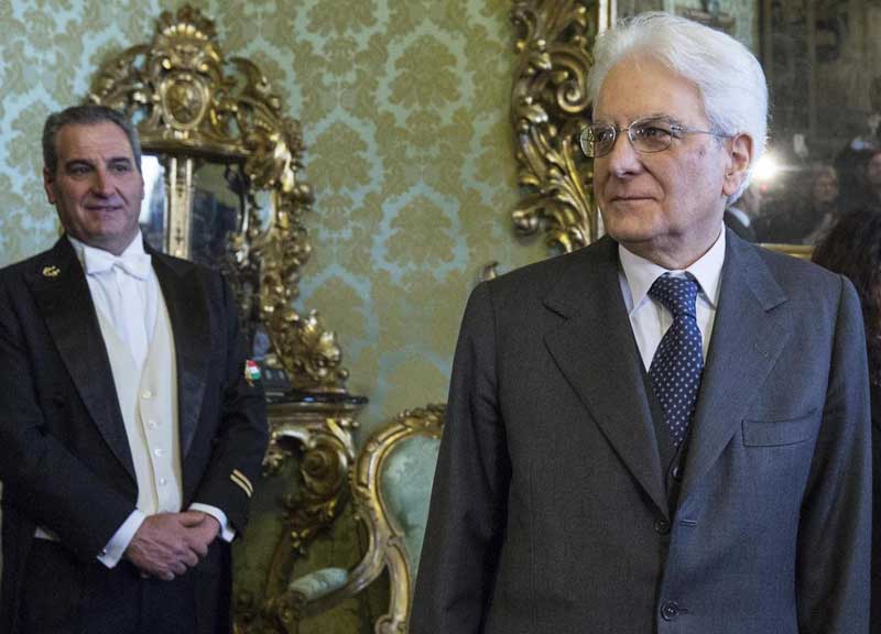 Mattarella: “Ricucirò gli strappi del Paese”. Oggi le dimissioni da giudice Mattarella: “Ricucirò gli strappi del Paese”. Oggi le dimissioni da giudice
